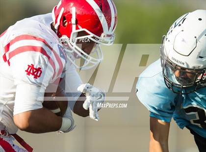 Thumbnail 2 in JV: Mater Dei vs. Villa Park photogallery.