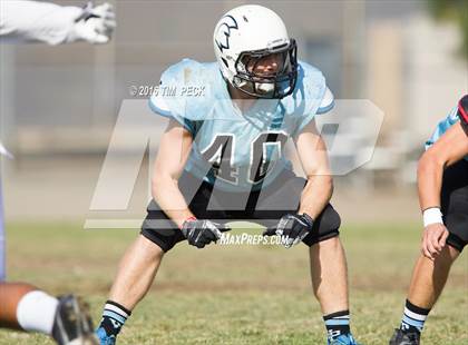Thumbnail 2 in JV: Mater Dei vs. Villa Park photogallery.
