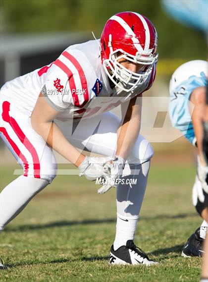 Thumbnail 3 in JV: Mater Dei vs. Villa Park photogallery.