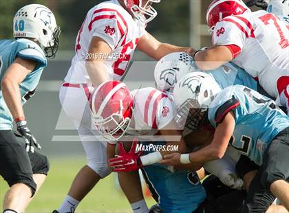 Thumbnail 2 in JV: Mater Dei vs. Villa Park photogallery.