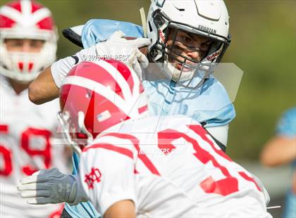 Thumbnail 1 in JV: Mater Dei vs. Villa Park photogallery.