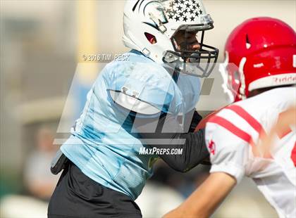 Thumbnail 3 in JV: Mater Dei vs. Villa Park photogallery.