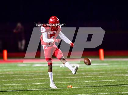 Thumbnail 2 in Rivercrest vs. Crossett (AAA 4A Quarterfinal Playoff) photogallery.