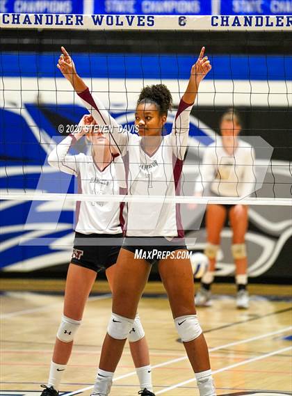 Thumbnail 3 in JV: Hamilton @ Chandler photogallery.