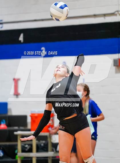 Thumbnail 3 in JV: Hamilton @ Chandler photogallery.