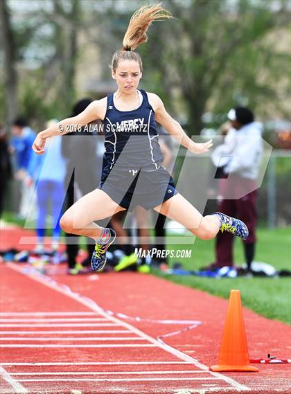Thumbnail 3 in Royal Comet Invitational photogallery.