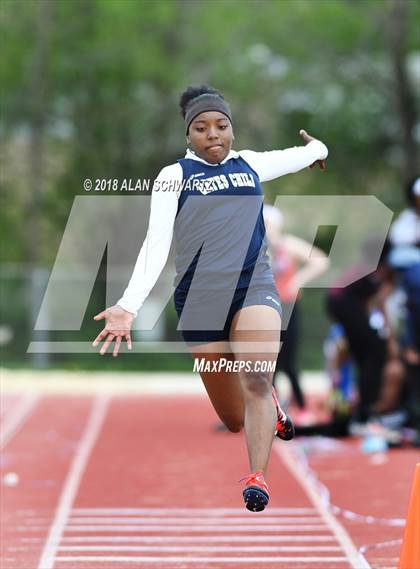 Thumbnail 3 in Royal Comet Invitational photogallery.