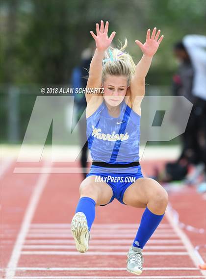 Thumbnail 1 in Royal Comet Invitational photogallery.