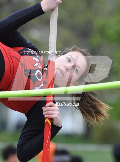 Thumbnail 3 in Royal Comet Invitational photogallery.