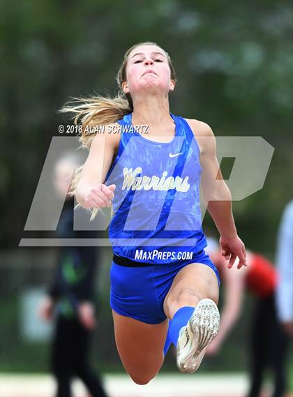 Thumbnail 1 in Royal Comet Invitational photogallery.
