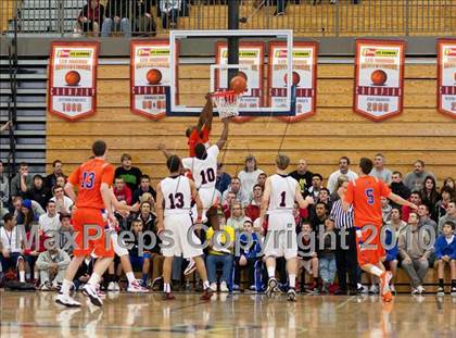 Thumbnail 1 in Bishop Gorman vs. Lincoln (Les Schwab Invitational 2010) photogallery.