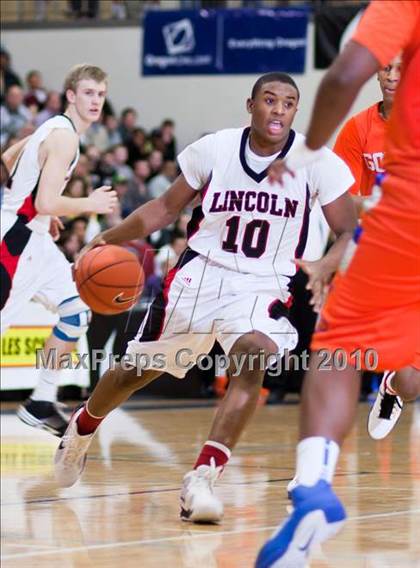 Thumbnail 3 in Bishop Gorman vs. Lincoln (Les Schwab Invitational 2010) photogallery.