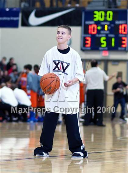 Thumbnail 1 in Bishop Gorman vs. Lincoln (Les Schwab Invitational 2010) photogallery.