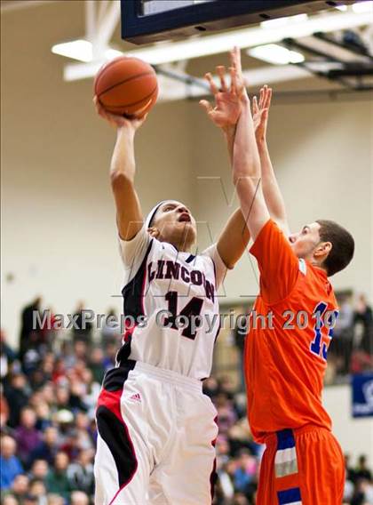 Thumbnail 3 in Bishop Gorman vs. Lincoln (Les Schwab Invitational 2010) photogallery.