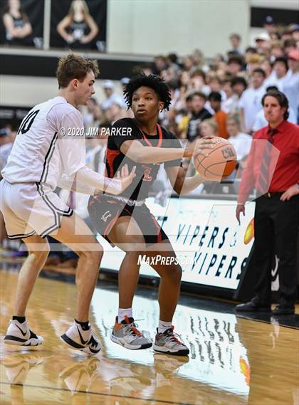 Thumbnail 2 in Vandegrift vs. Langham Creek (UIL Class 6A District Playoff) photogallery.