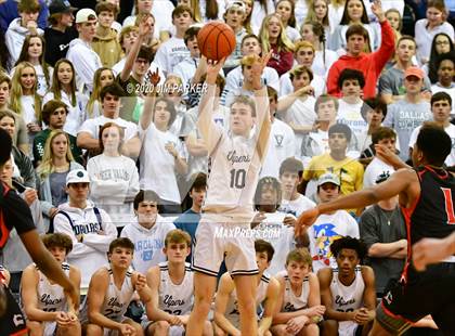 Thumbnail 3 in Vandegrift vs. Langham Creek (UIL Class 6A District Playoff) photogallery.