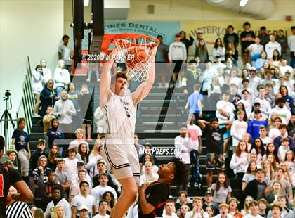 Thumbnail 1 in Vandegrift vs. Langham Creek (UIL Class 6A District Playoff) photogallery.