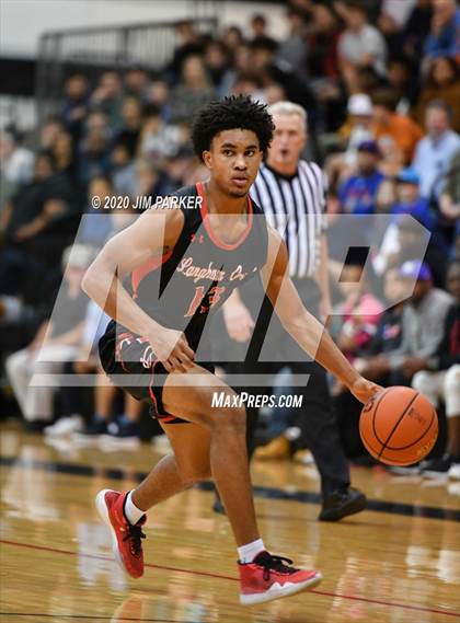 Thumbnail 3 in Vandegrift vs. Langham Creek (UIL Class 6A District Playoff) photogallery.