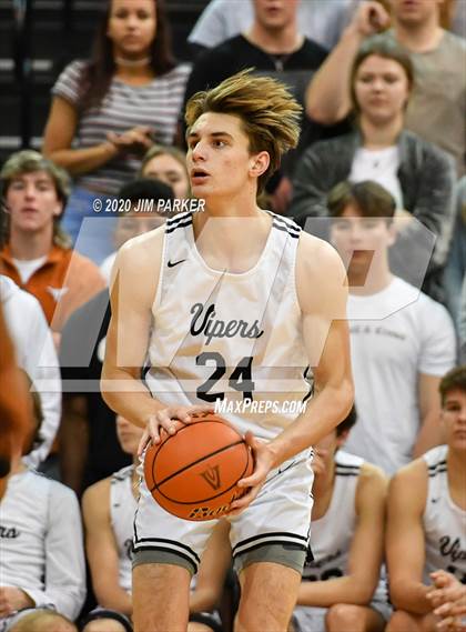 Thumbnail 2 in Vandegrift vs. Langham Creek (UIL Class 6A District Playoff) photogallery.