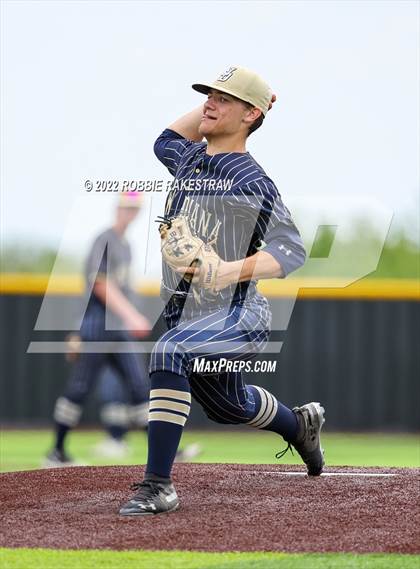 Thumbnail 3 in Crandall vs New Diana photogallery.
