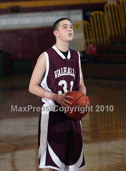 Thumbnail 1 in Valhalla vs. Tuckahoe (Section 1 Super Saturday) photogallery.