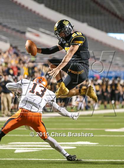 Thumbnail 1 in Prairie Grove vs. Nashville (AAA 4A Final) photogallery.