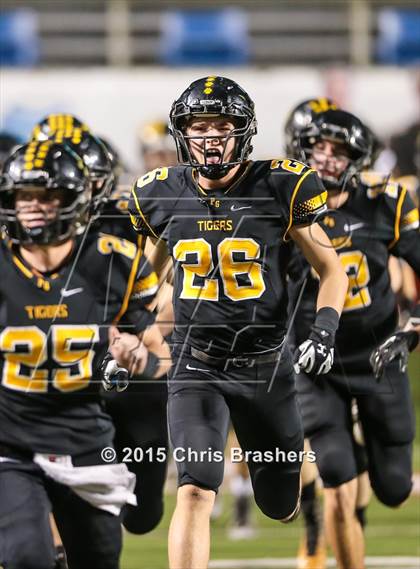Thumbnail 3 in Prairie Grove vs. Nashville (AAA 4A Final) photogallery.