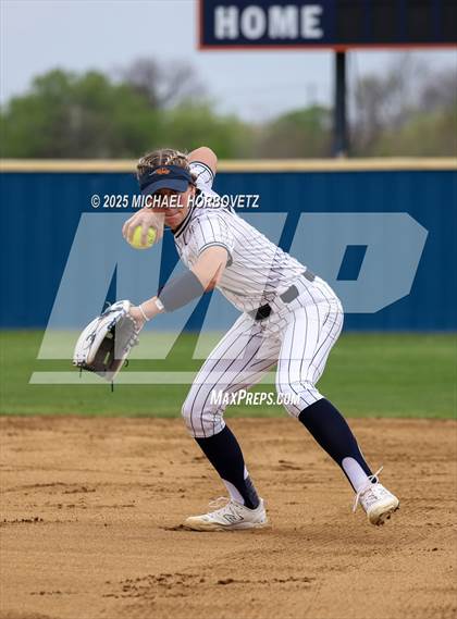 Thumbnail 2 in Reedy @ Wakeland photogallery.
