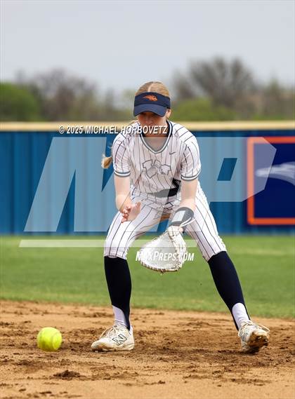 Thumbnail 3 in Reedy @ Wakeland photogallery.