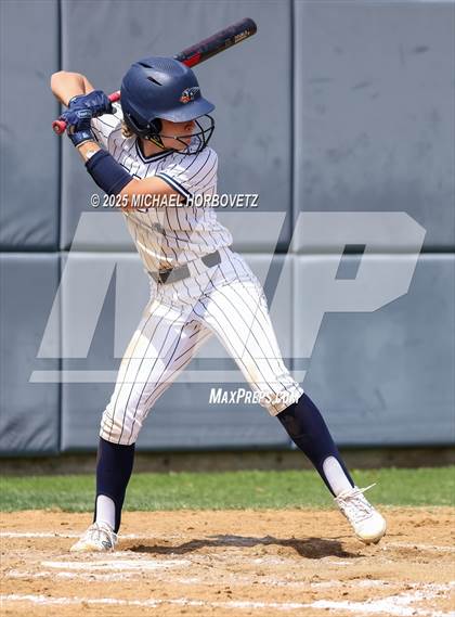 Thumbnail 1 in Reedy @ Wakeland photogallery.