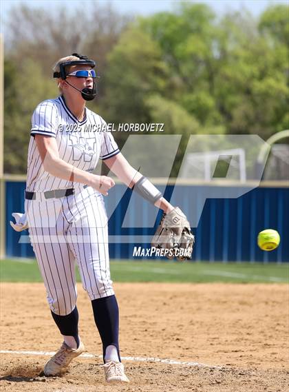Thumbnail 2 in Reedy @ Wakeland photogallery.