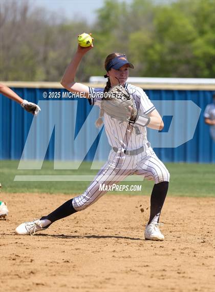 Thumbnail 1 in Reedy @ Wakeland photogallery.