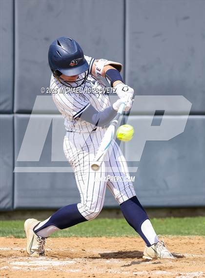 Thumbnail 1 in Reedy @ Wakeland photogallery.