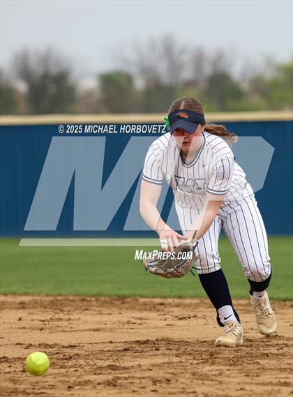 Thumbnail 2 in Reedy @ Wakeland photogallery.