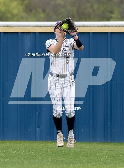 Thumbnail 1 in Reedy @ Wakeland photogallery.