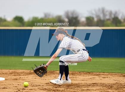 Thumbnail 1 in Reedy @ Wakeland photogallery.