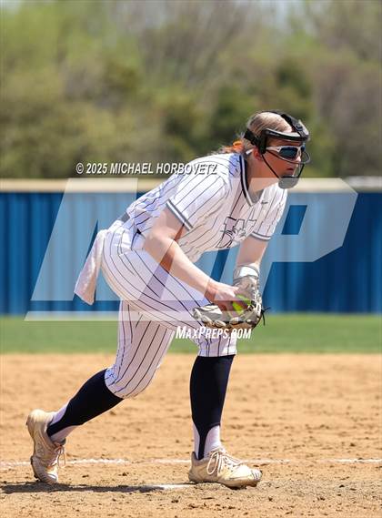 Thumbnail 3 in Reedy @ Wakeland photogallery.