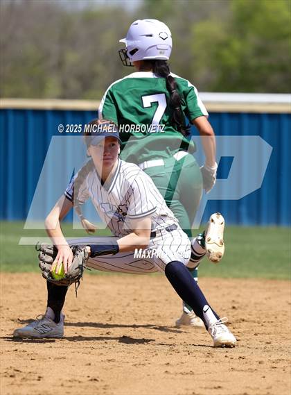 Thumbnail 3 in Reedy @ Wakeland photogallery.