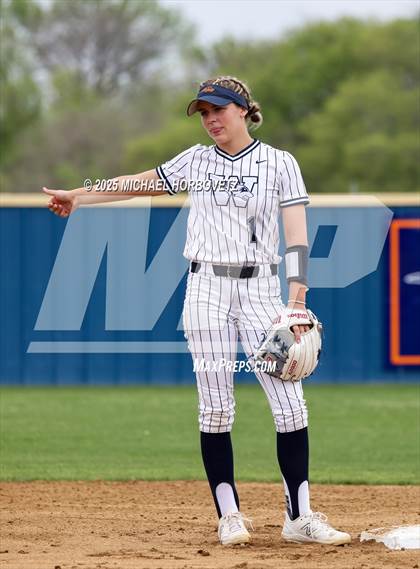 Thumbnail 2 in Reedy @ Wakeland photogallery.