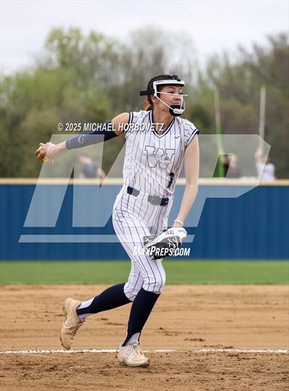 Thumbnail 2 in Reedy @ Wakeland photogallery.