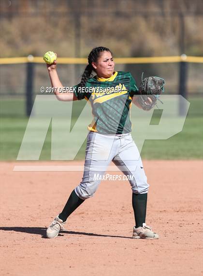 Thumbnail 3 in Pueblo County vs. Erie (CHSAA 4A Playoffs) photogallery.
