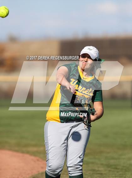 Thumbnail 3 in Pueblo County vs. Erie (CHSAA 4A Playoffs) photogallery.