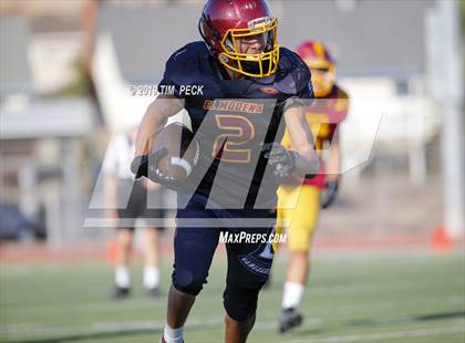 Thumbnail 2 in Esperanza @ El Modena photogallery.