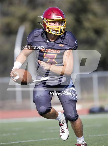 Thumbnail 2 in Esperanza @ El Modena photogallery.
