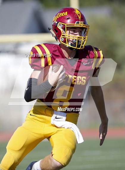 Thumbnail 1 in Esperanza @ El Modena photogallery.