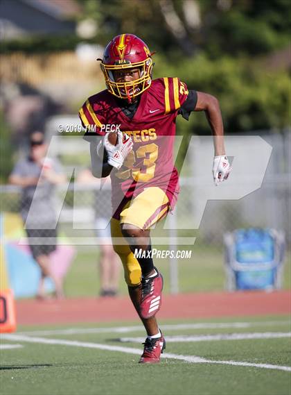 Thumbnail 1 in Esperanza @ El Modena photogallery.