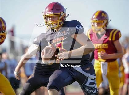 Thumbnail 1 in Esperanza @ El Modena photogallery.