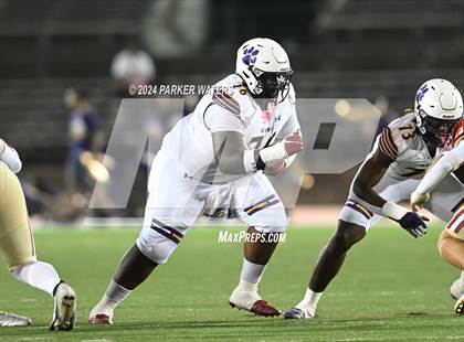 Thumbnail 3 in Edna Karr @ Brother Martin photogallery.