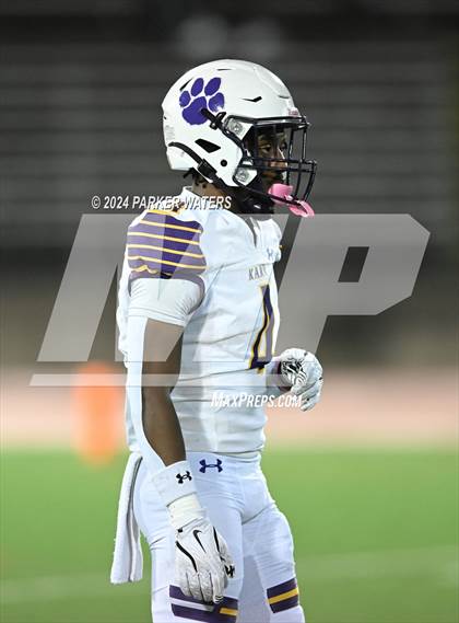 Thumbnail 2 in Edna Karr @ Brother Martin photogallery.