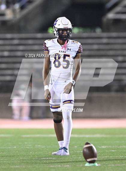 Thumbnail 2 in Edna Karr @ Brother Martin photogallery.